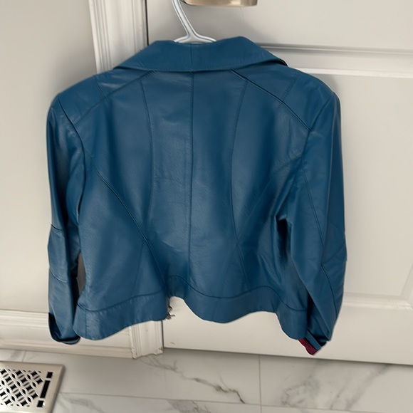 Danier leather jacket size L blue like new - Picture 3 of 3